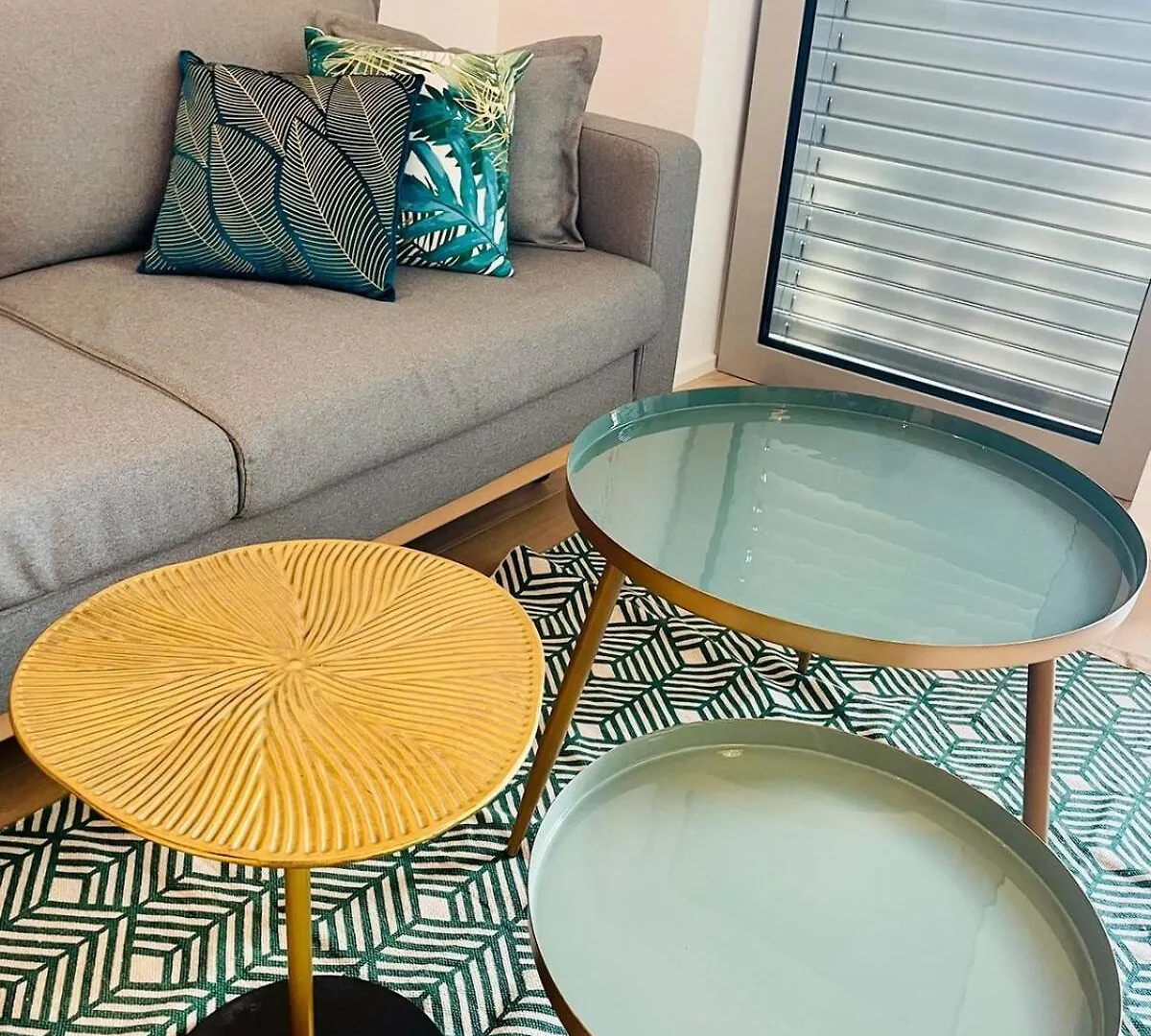 Beautiful One Bedroom In Center W Terrace & Parking Luksemburg